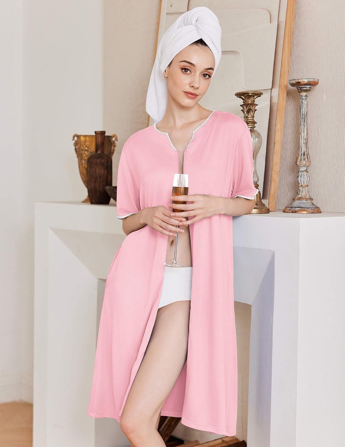 Pink zip-front knee-length bathrobe with short sleeves