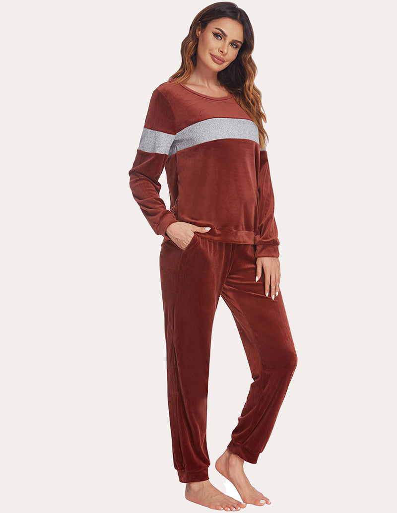 Ekouaer Two Piece Velvet Pajamas Set (US Only)