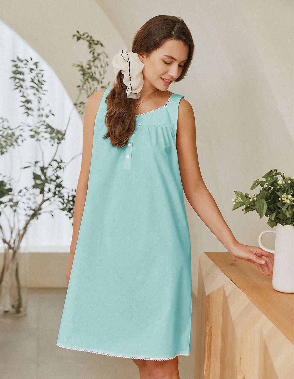 Lavender lace-trim nightdress, sleeveless A-line with scalloped lace hem