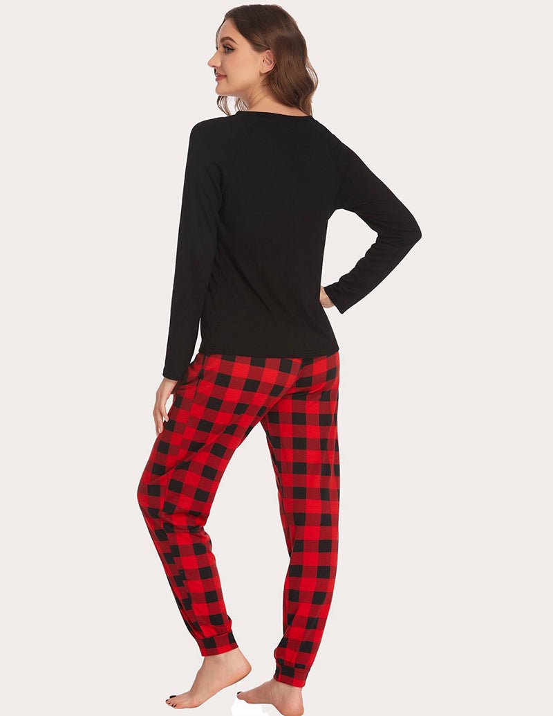 Loungewear-Set schwarz: Rückansicht Langarmshirt, rote Karohose mit elastischem Bund